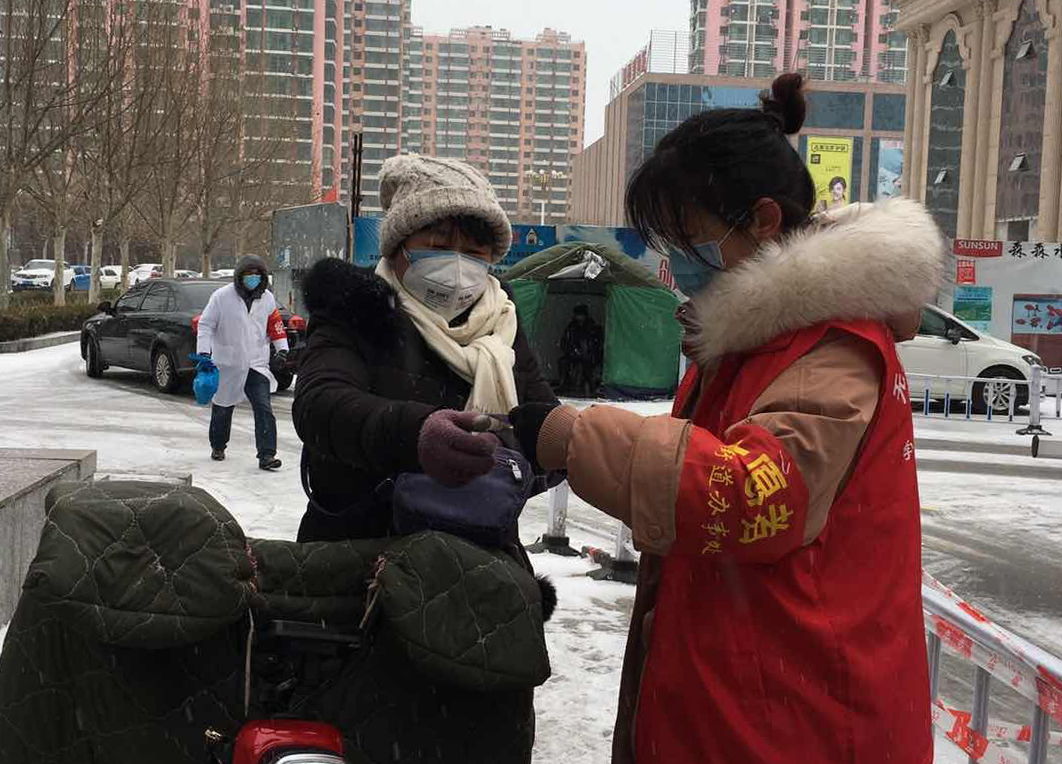 国产成人精品白浆久久69