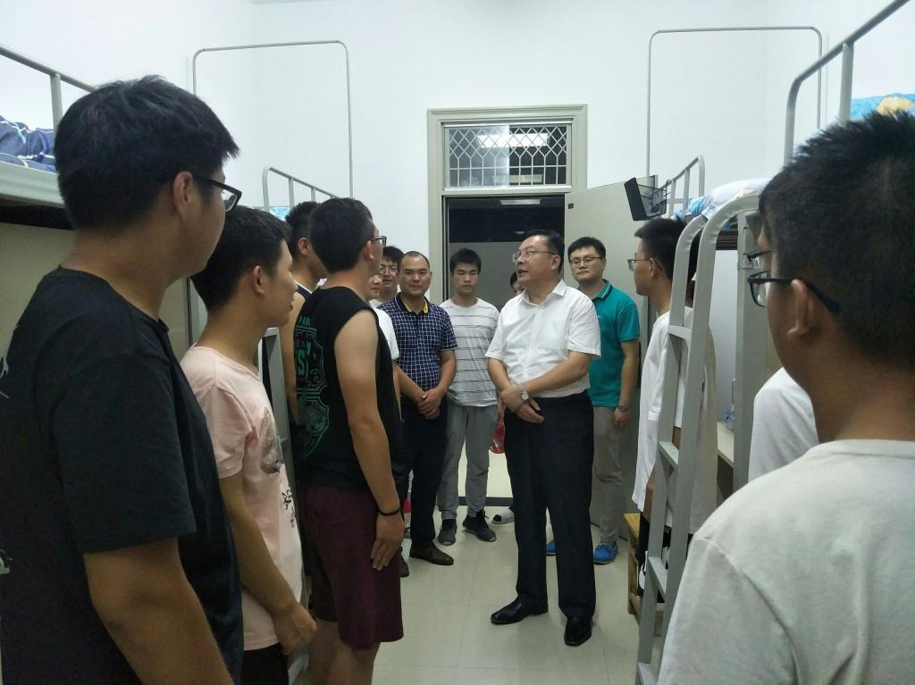 国产成人精品白浆久久69