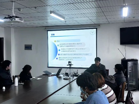 国产成人精品白浆久久69