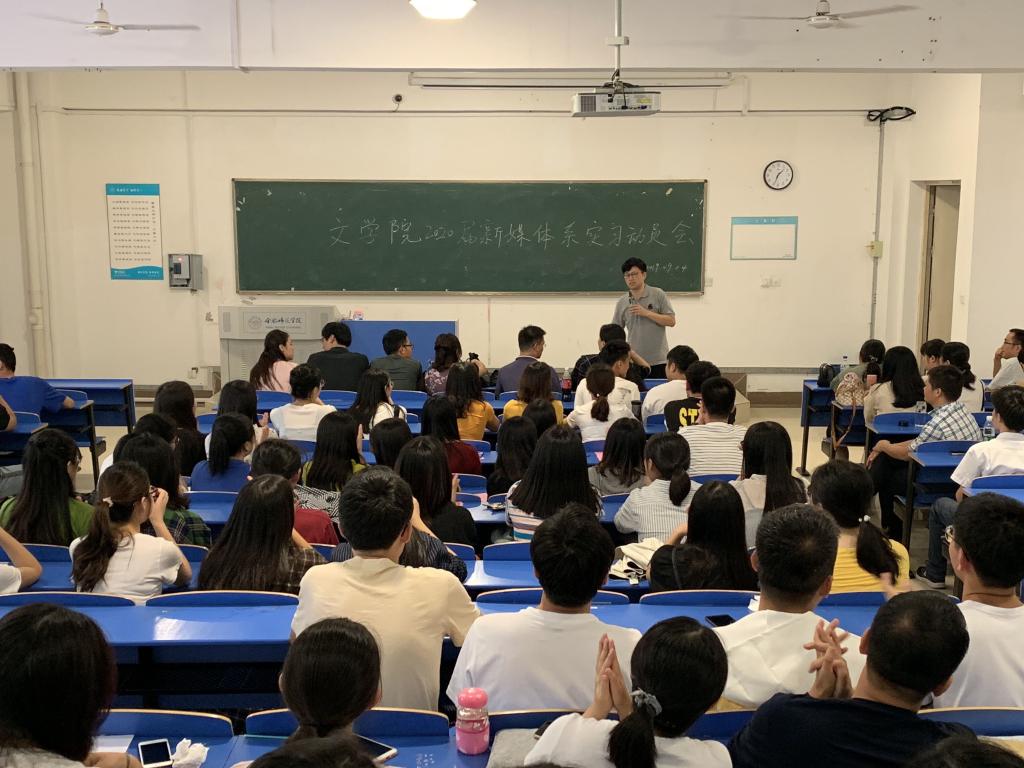 国产成人精品白浆久久69