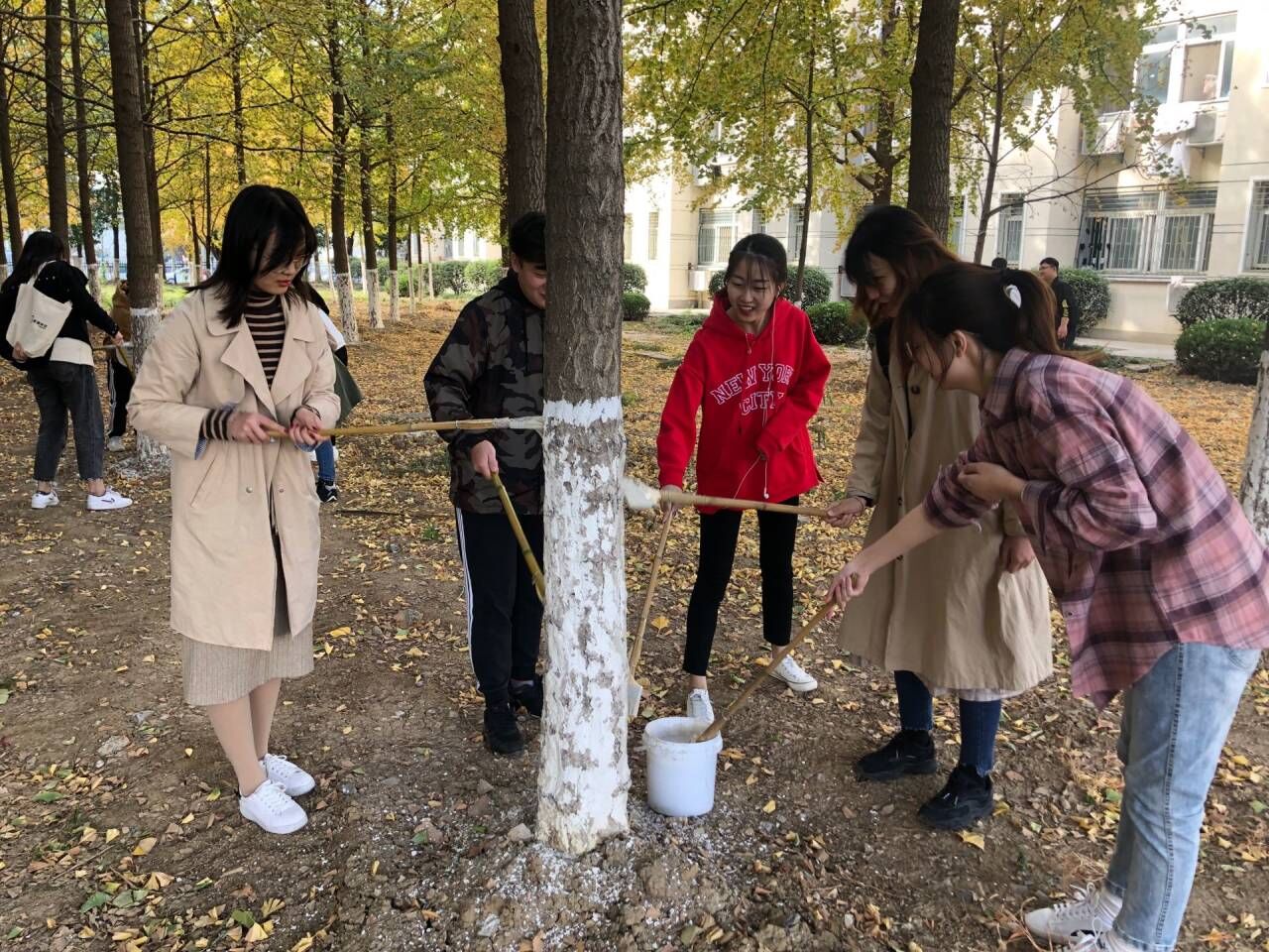国产成人精品白浆久久69