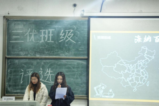 国产成人精品白浆久久69