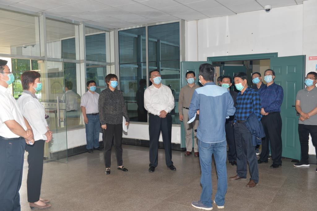 国产成人精品白浆久久69