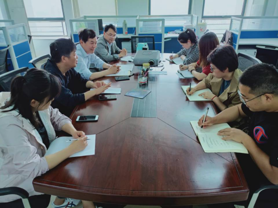 国产成人精品白浆久久69