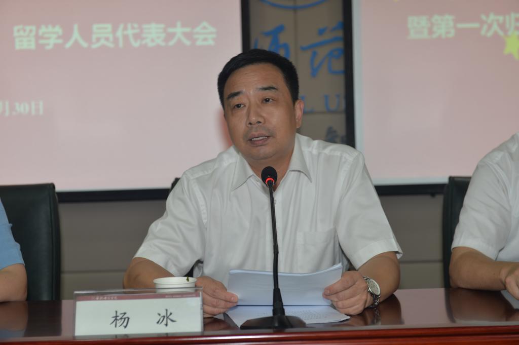 国产成人精品白浆久久69