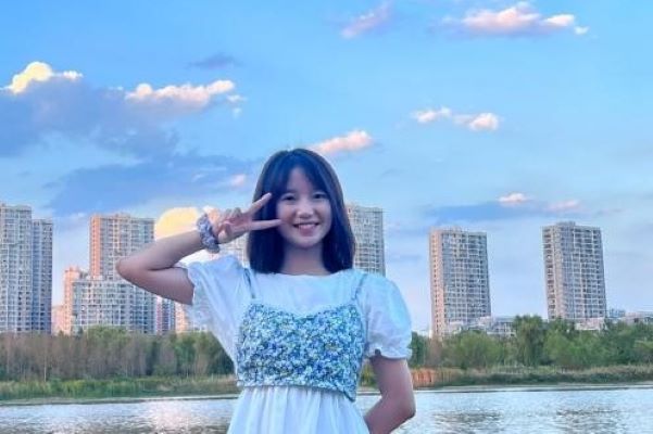 国产成人精品白浆久久69