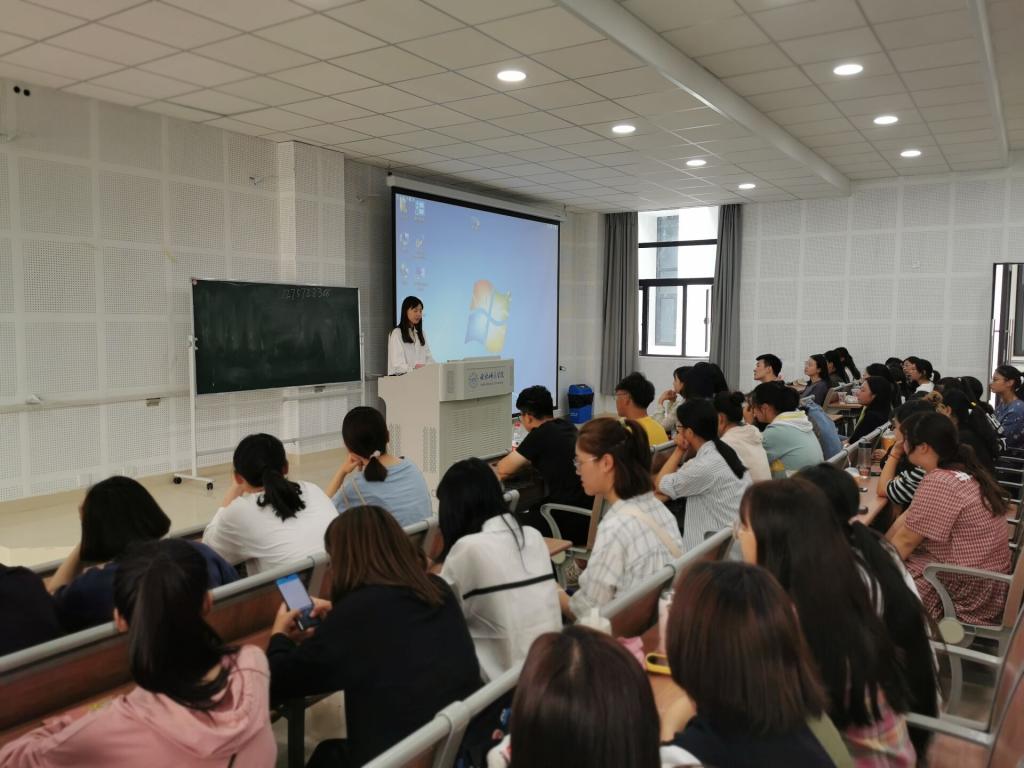 国产成人精品白浆久久69