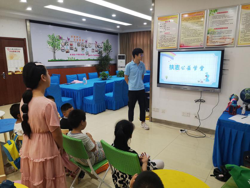 国产成人精品白浆久久69