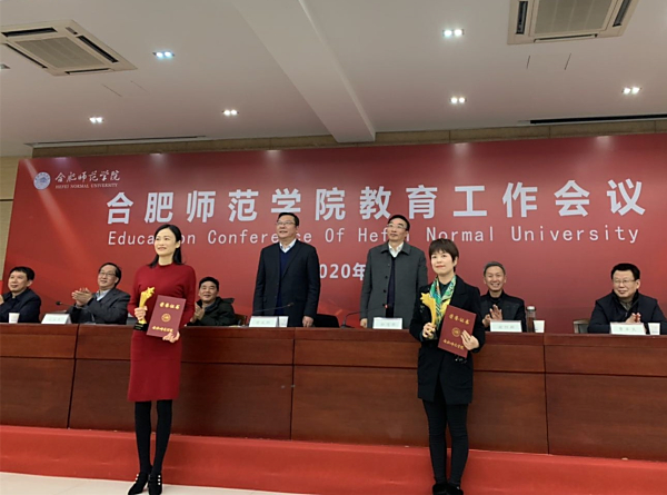 国产成人精品白浆久久69