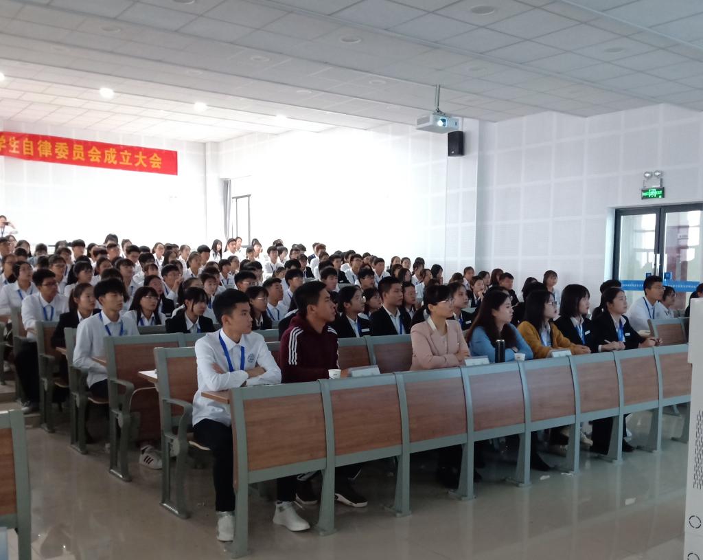 国产成人精品白浆久久69