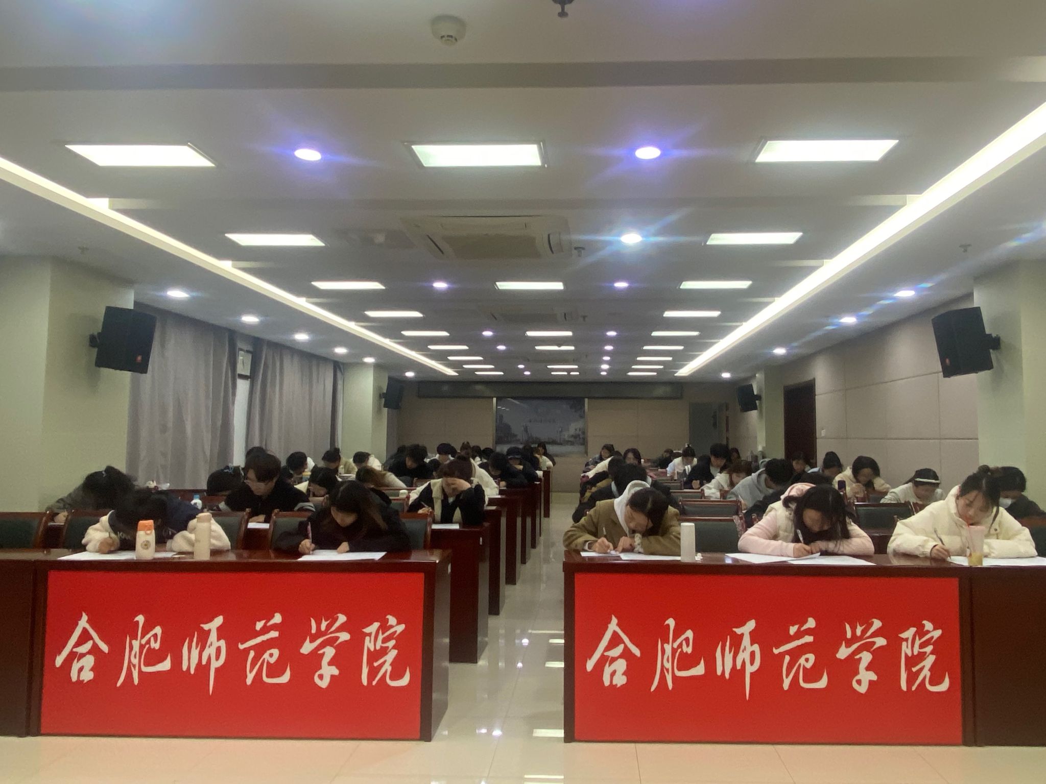 国产成人精品白浆久久69