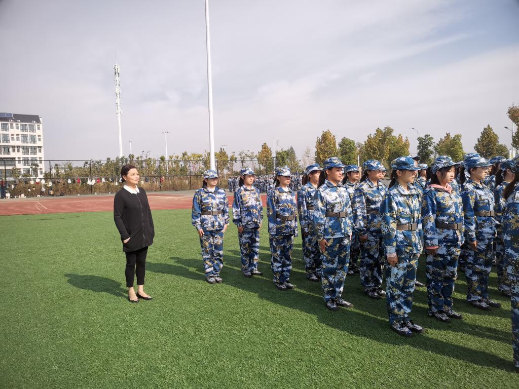 国产成人精品白浆久久69