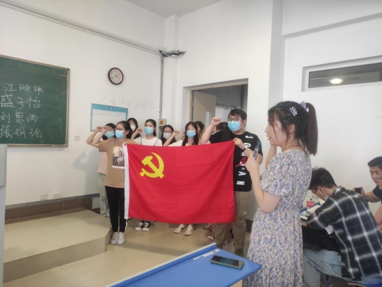 国产成人精品白浆久久69