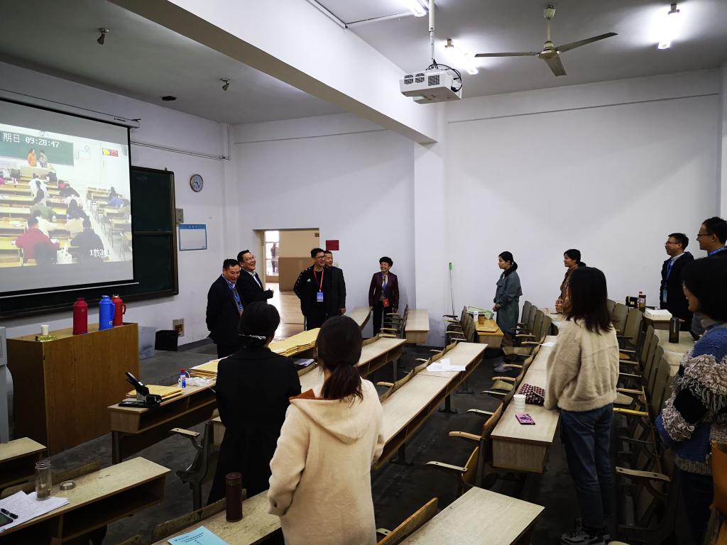 国产成人精品白浆久久69