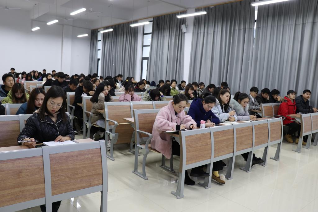 国产成人精品白浆久久69