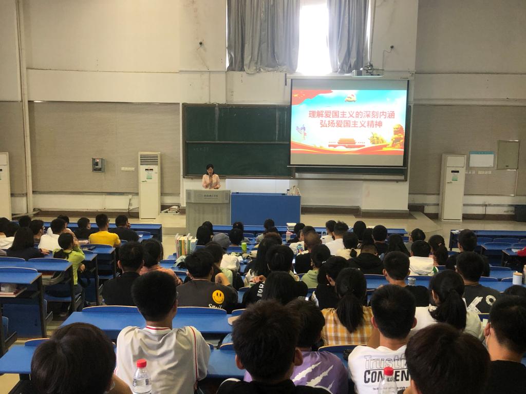 国产成人精品白浆久久69