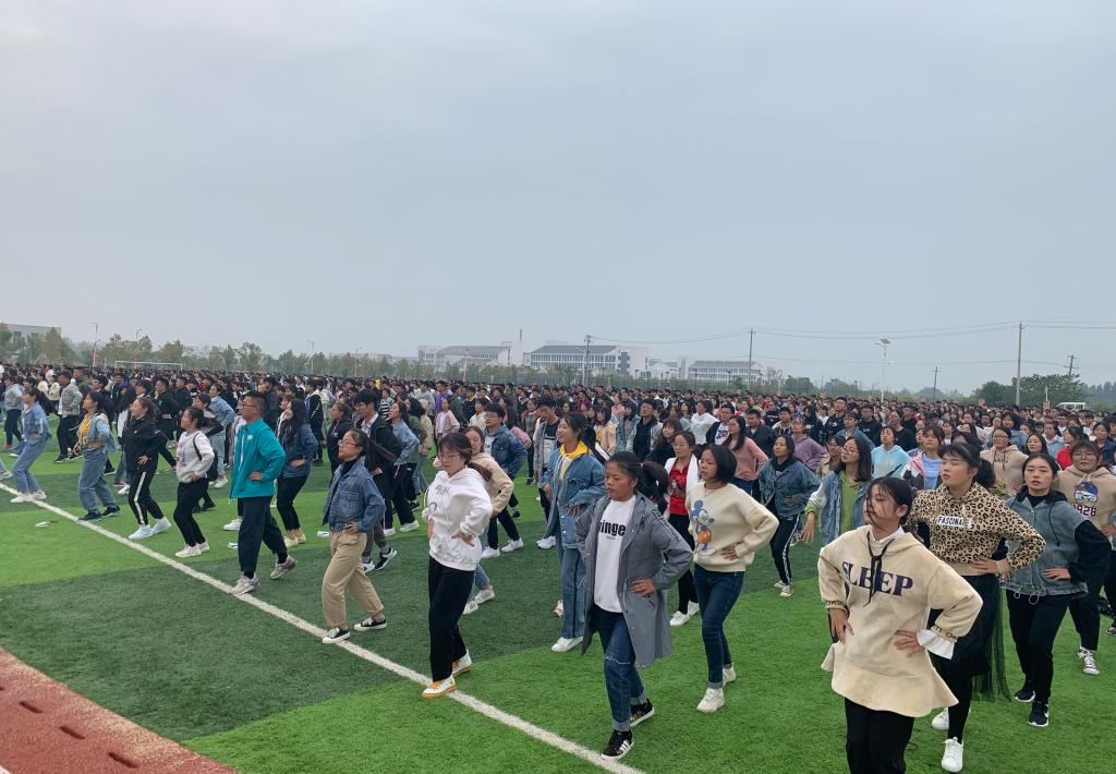 国产成人精品白浆久久69