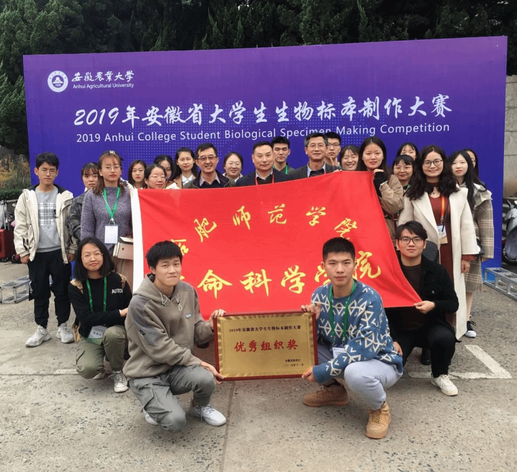 国产成人精品白浆久久69