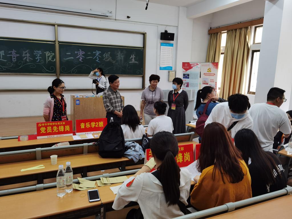 国产成人精品白浆久久69