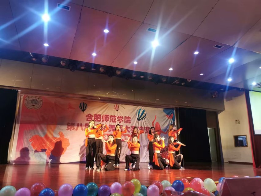 国产成人精品白浆久久69