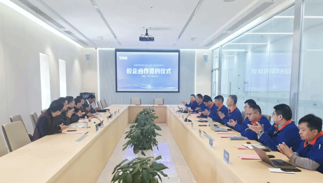国产成人精品白浆久久69