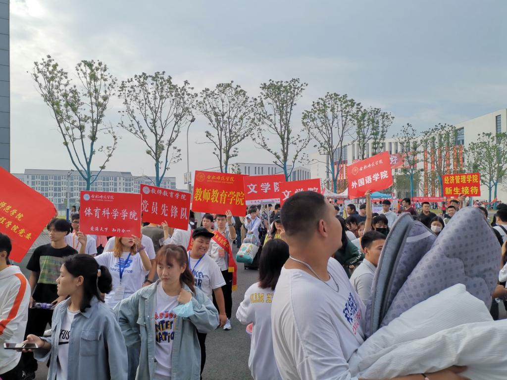 国产成人精品白浆久久69