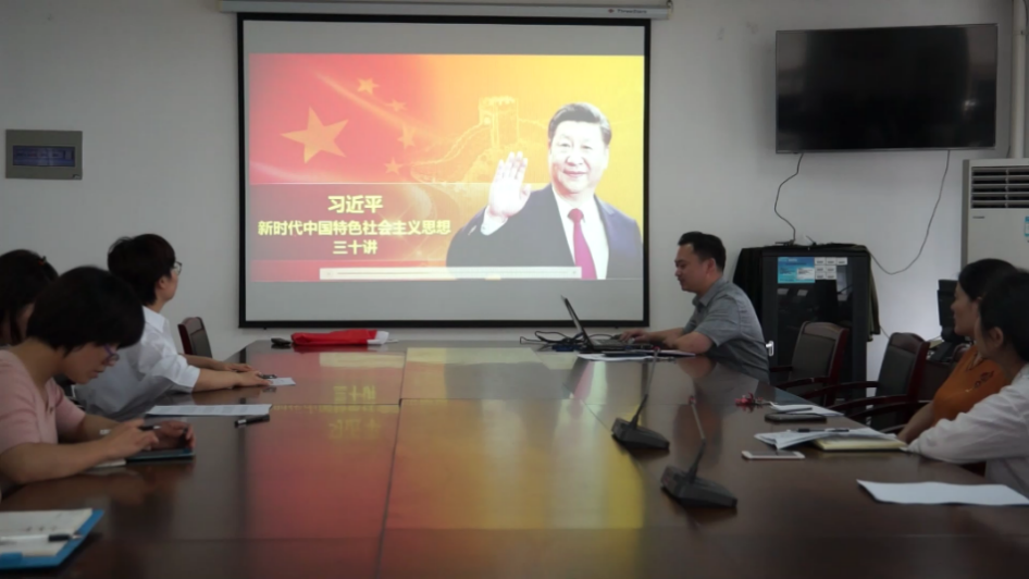 国产成人精品白浆久久69