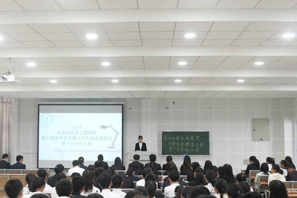 国产成人精品白浆久久69
