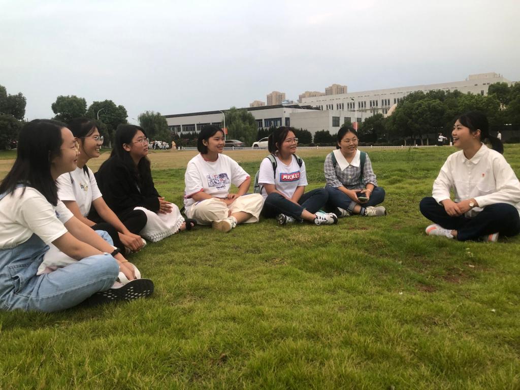 国产成人精品白浆久久69