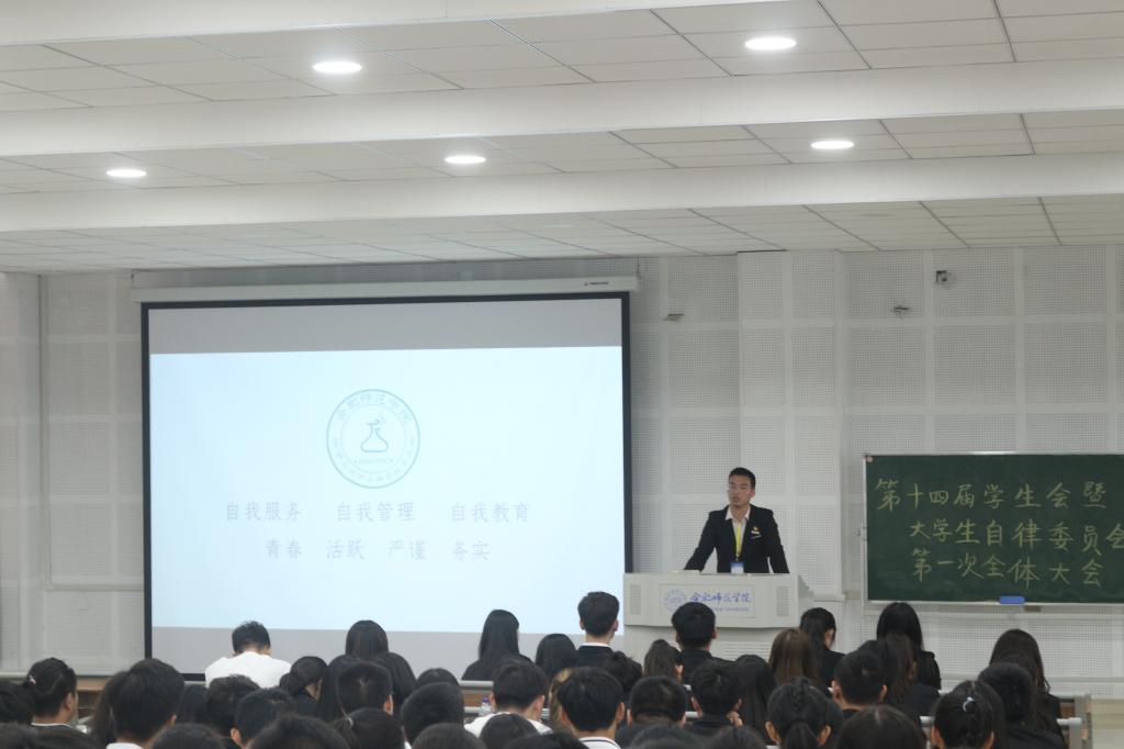 国产成人精品白浆久久69