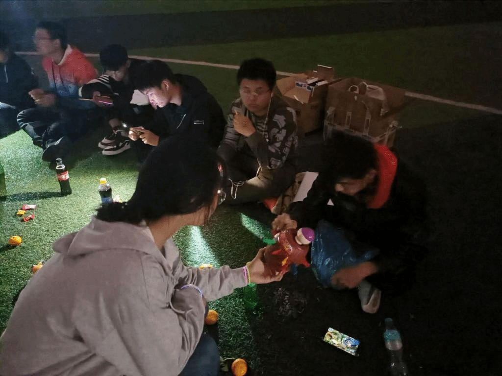 国产成人精品白浆久久69