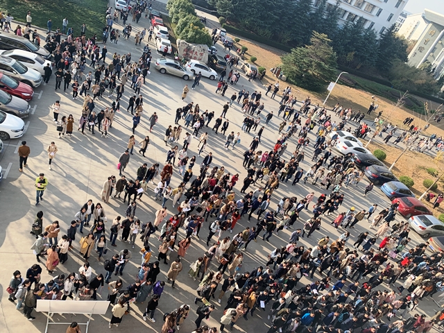 国产成人精品白浆久久69