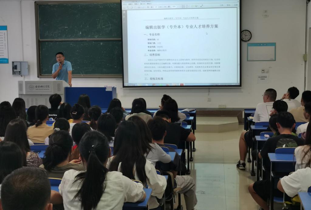 国产成人精品白浆久久69