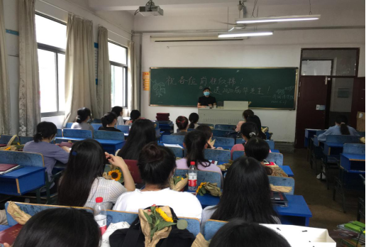 国产成人精品白浆久久69