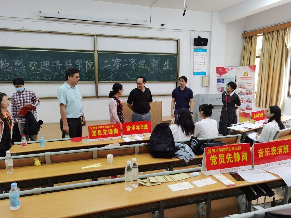国产成人精品白浆久久69