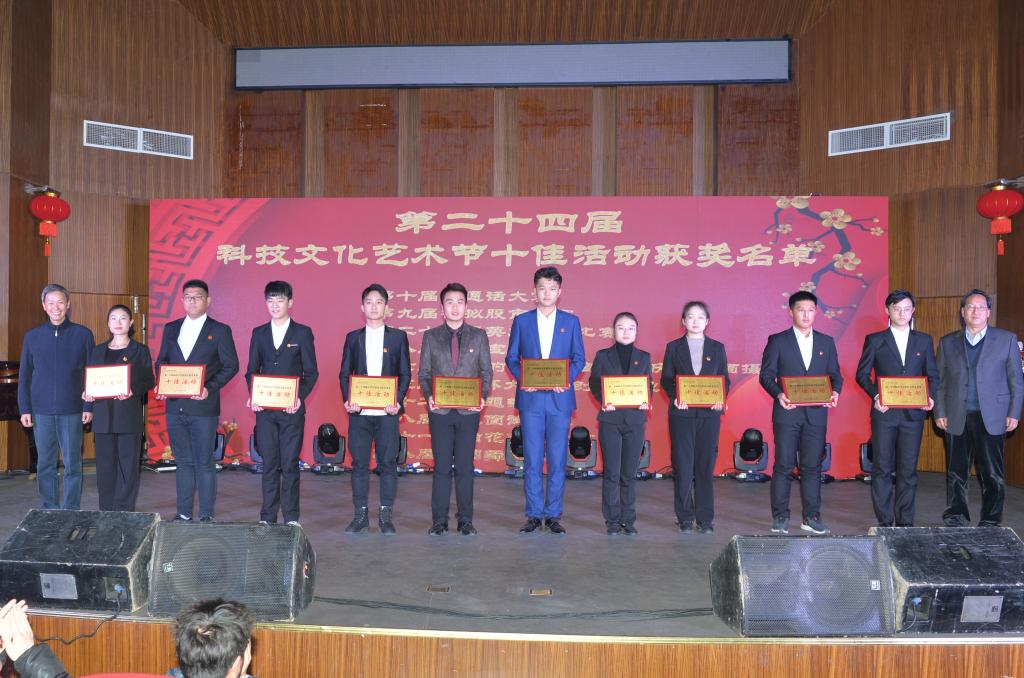 国产成人精品白浆久久69