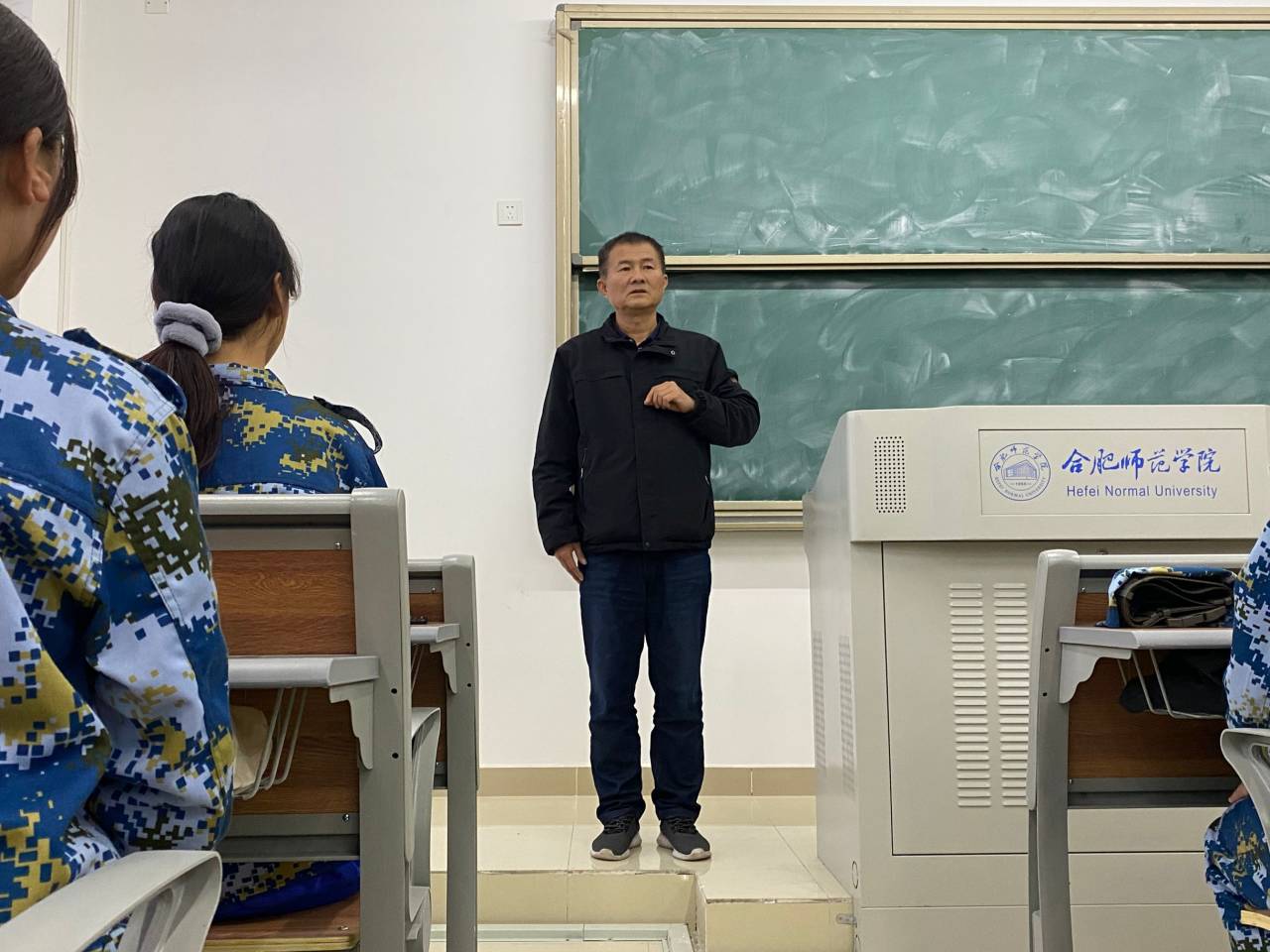 国产成人精品白浆久久69