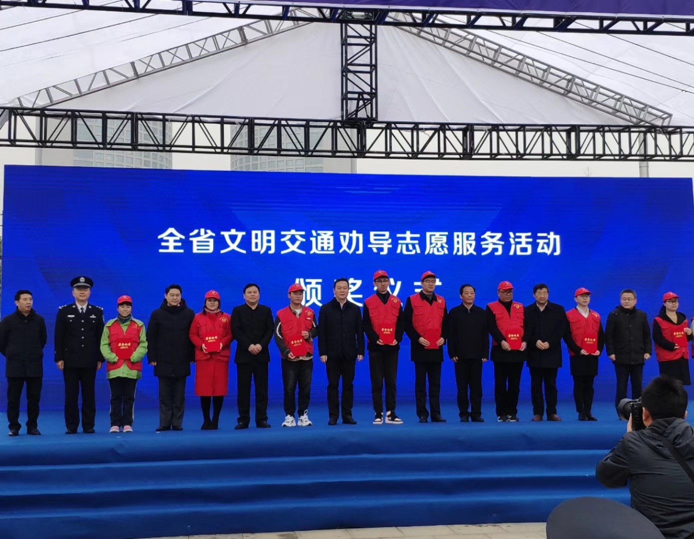 国产成人精品白浆久久69