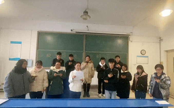 国产成人精品白浆久久69