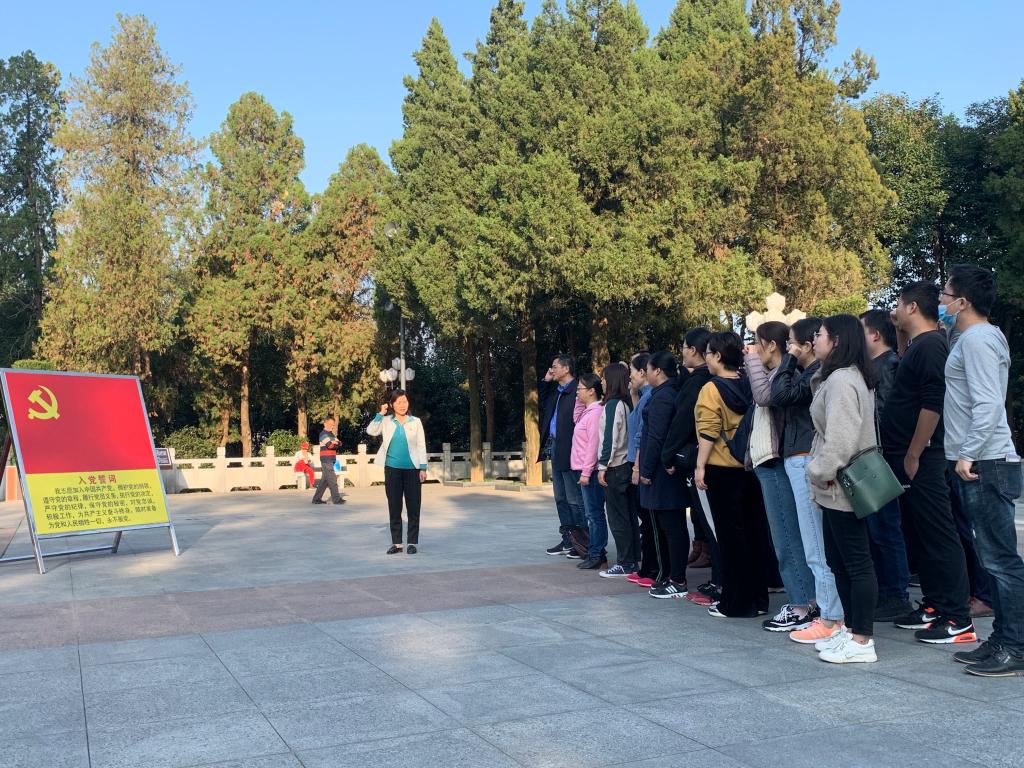 国产成人精品白浆久久69