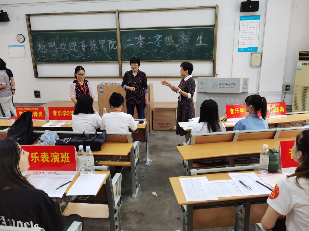 国产成人精品白浆久久69