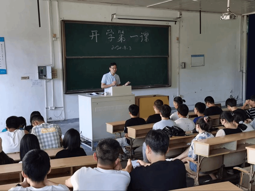国产成人精品白浆久久69