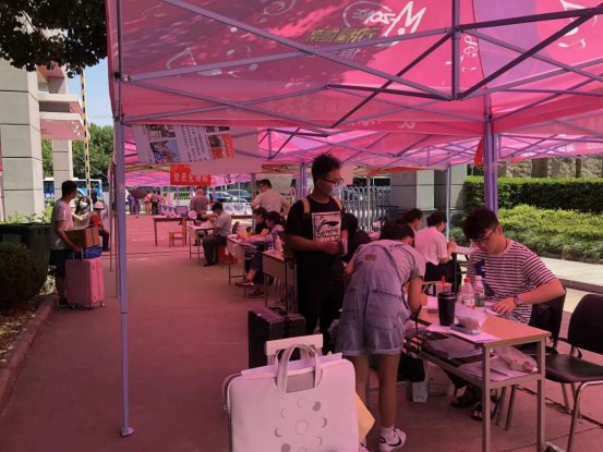 国产成人精品白浆久久69