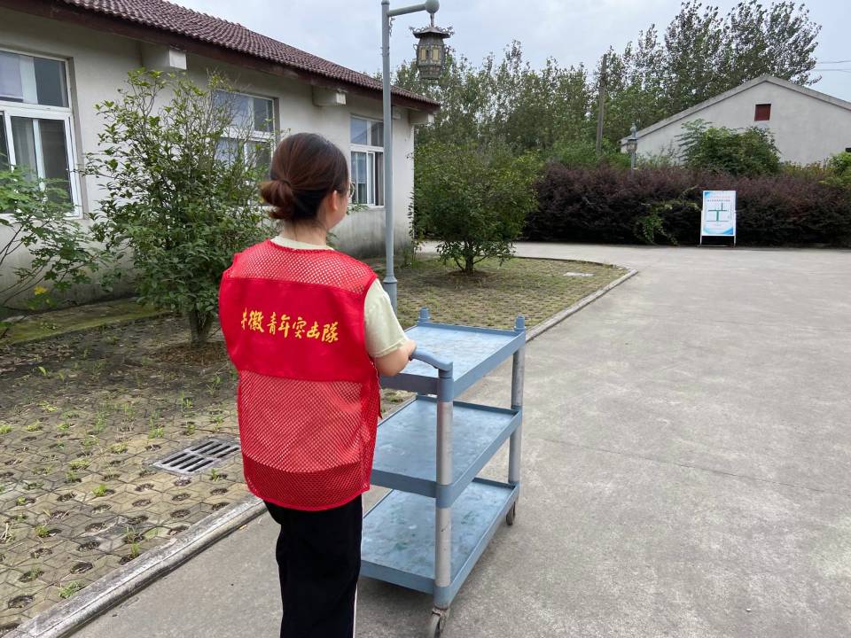 国产成人精品白浆久久69