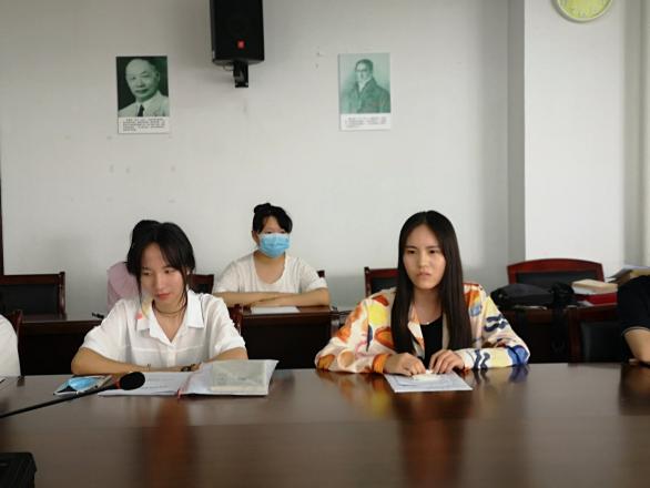 国产成人精品白浆久久69