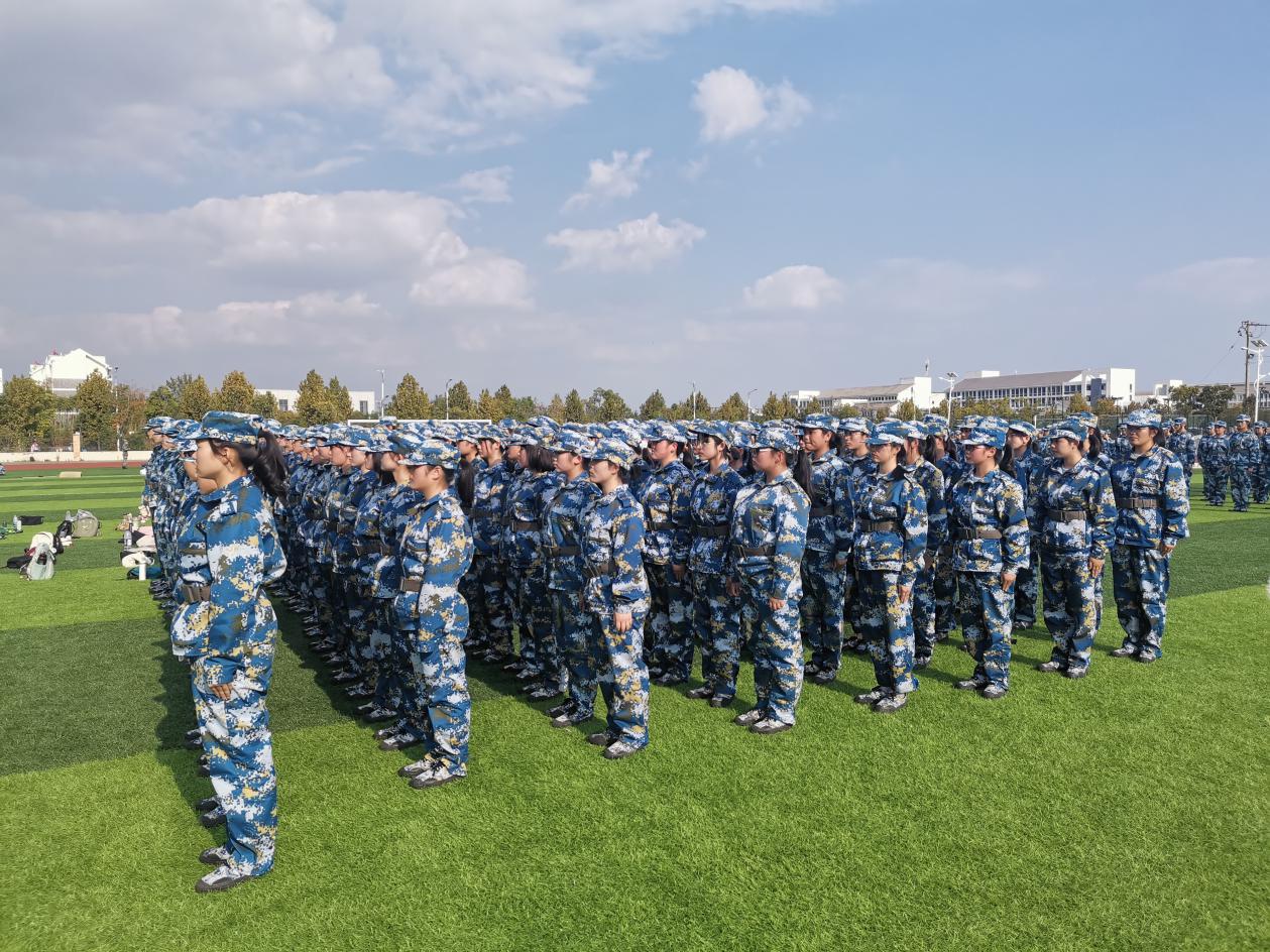 国产成人精品白浆久久69