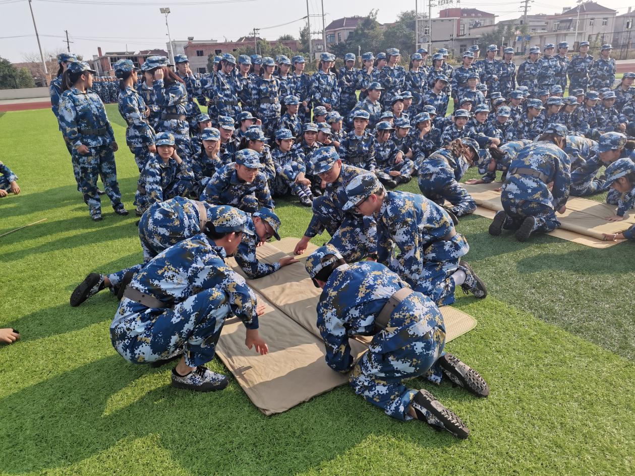 国产成人精品白浆久久69